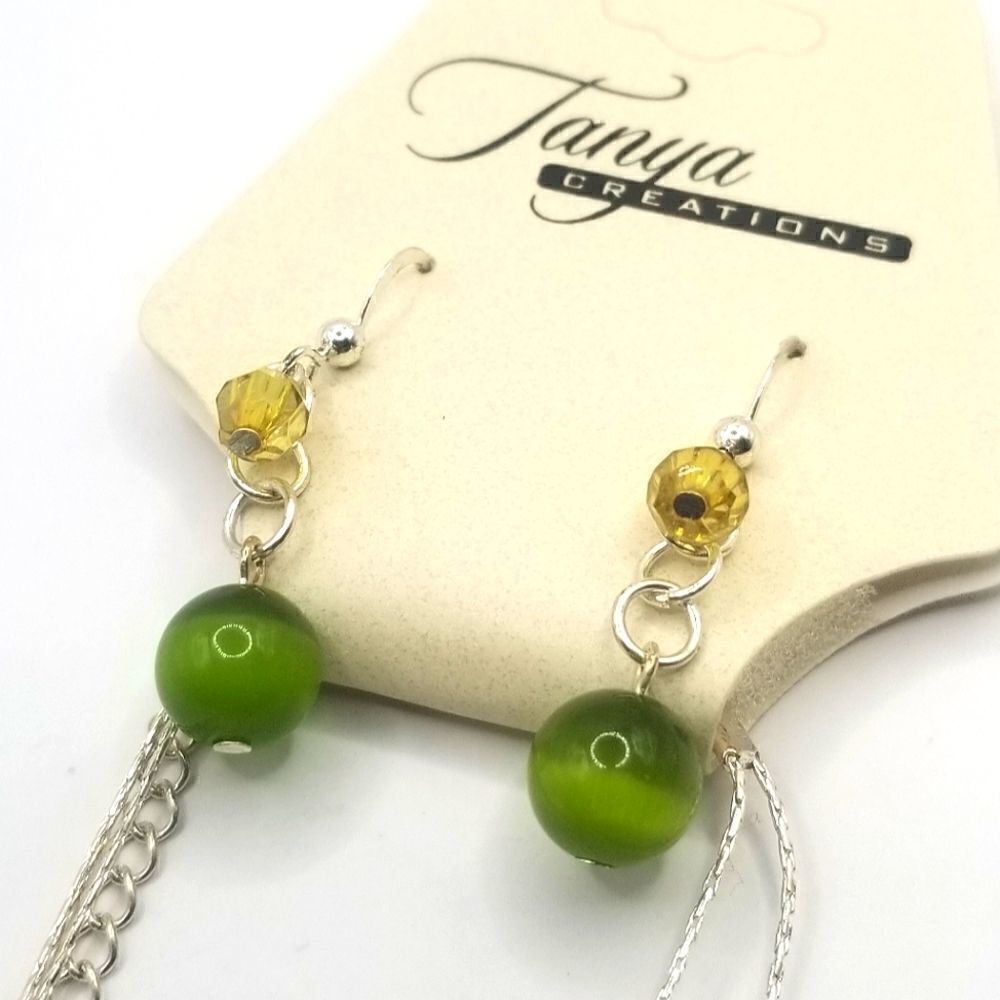 silver toned layered green floating Beaded womans necklace and earrings set. - Picture 6 of 9